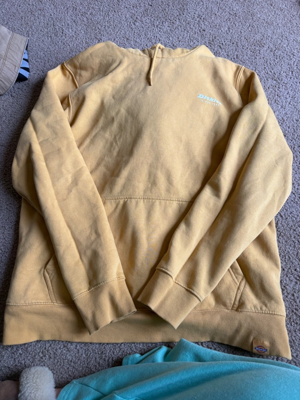 Dickies Men's Mustard Crewneck Sweatshirt